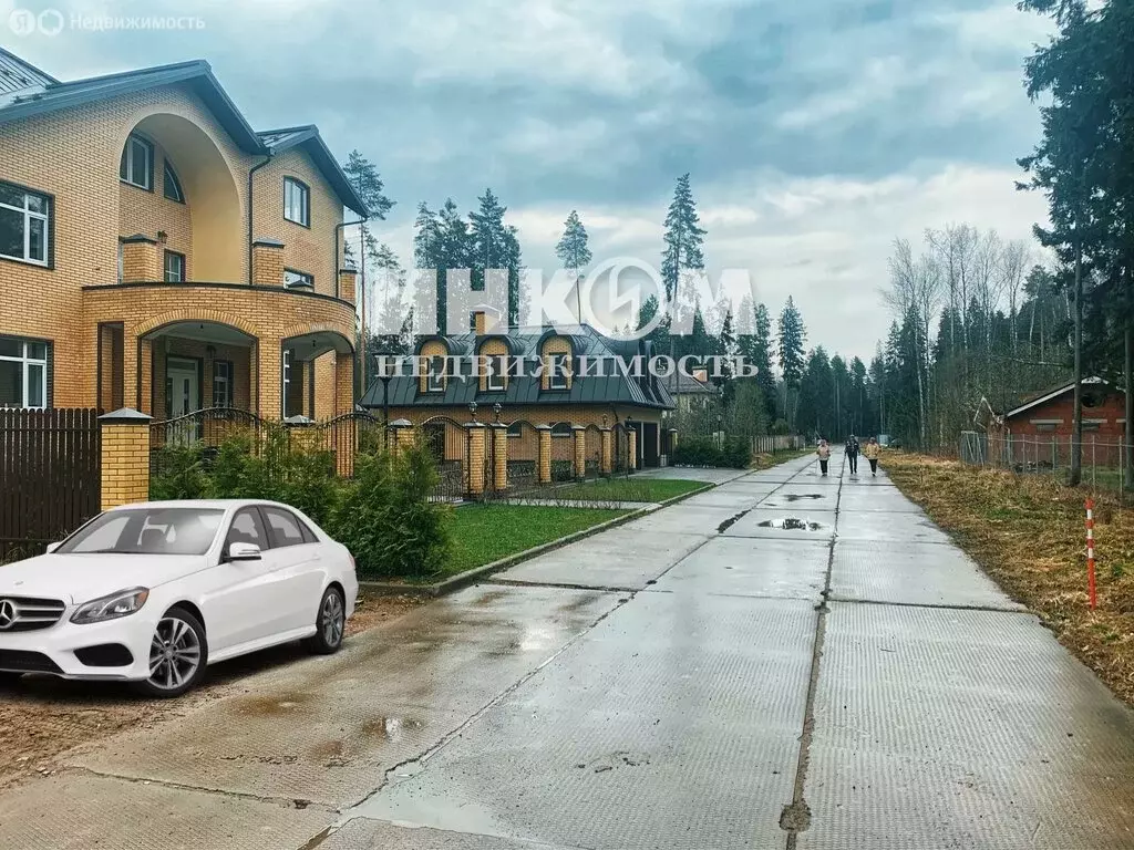 Участок в Московская область, городской округ Пушкинский, деревня ... - Фото 1