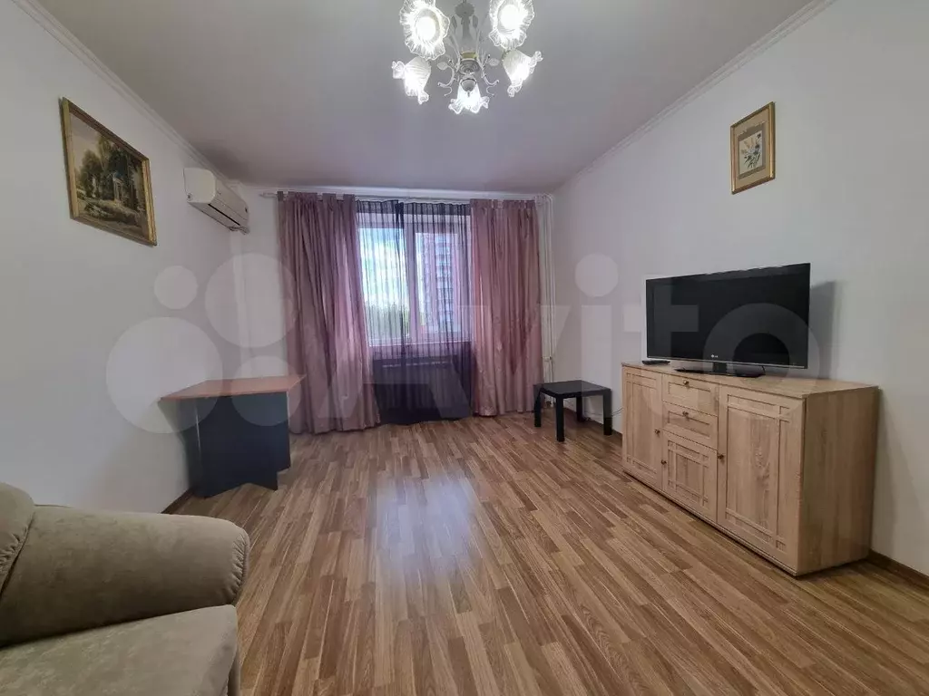 1-к. квартира, 45 м, 3/14 эт. - Фото 0