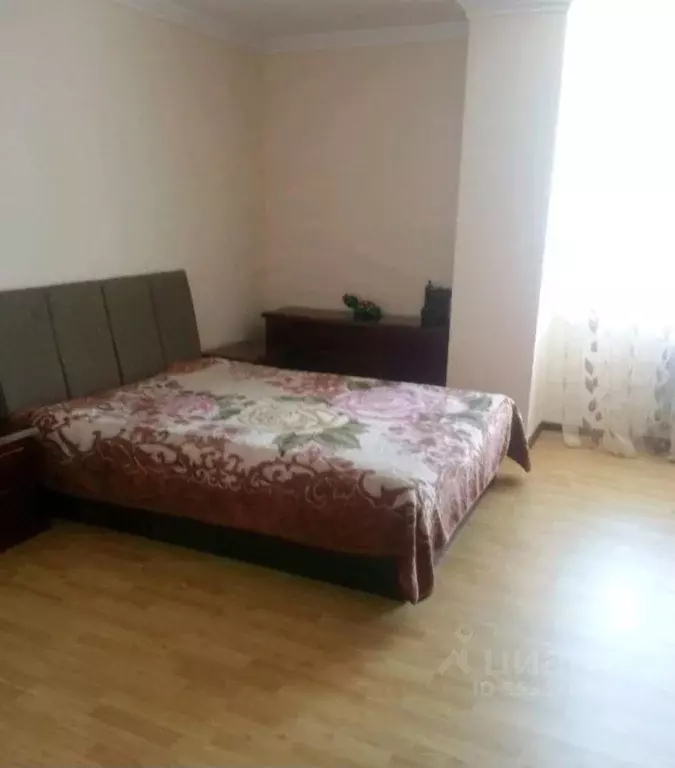 2-к кв. Кабардино-Балкария, Нальчик ул. Атажукина, 10 (65.0 м) - Фото 1
