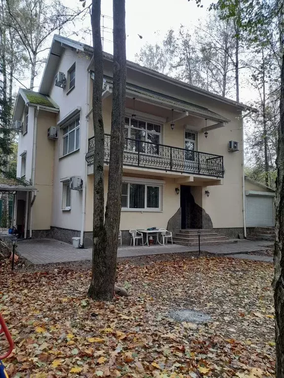 Дом в Московская область, Одинцовский городской округ, д. Новодарьино, ... - Фото 1
