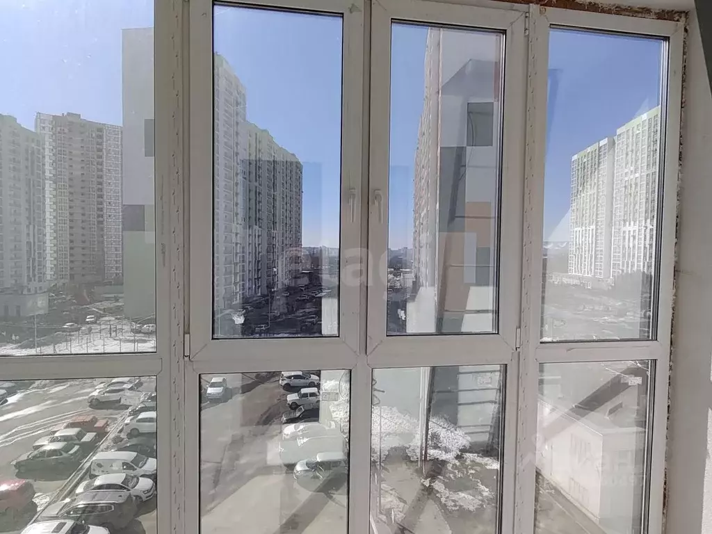 3-к кв. Саратовская область, Саратов ул. Имени С.П. Лисина, 16А (83.8 ... - Фото 2