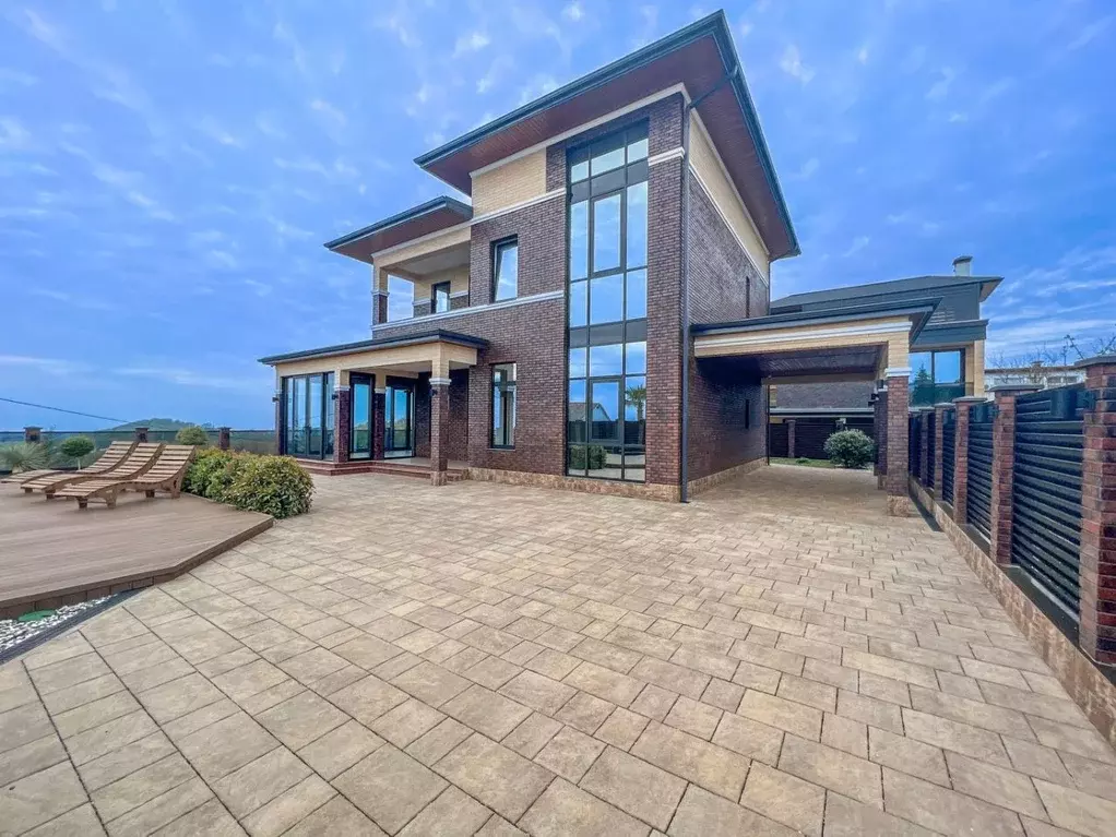 Дом в Краснодарский край, Сочи ул. Ворошиловградская (230 м) - Фото 2