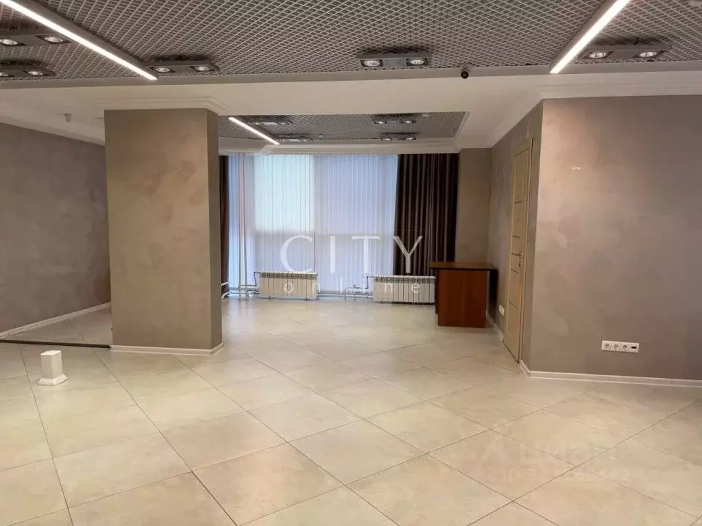 Офис в Тюменская область, Тюмень ул. Мельникайте, 125б (180 м) - Фото 2