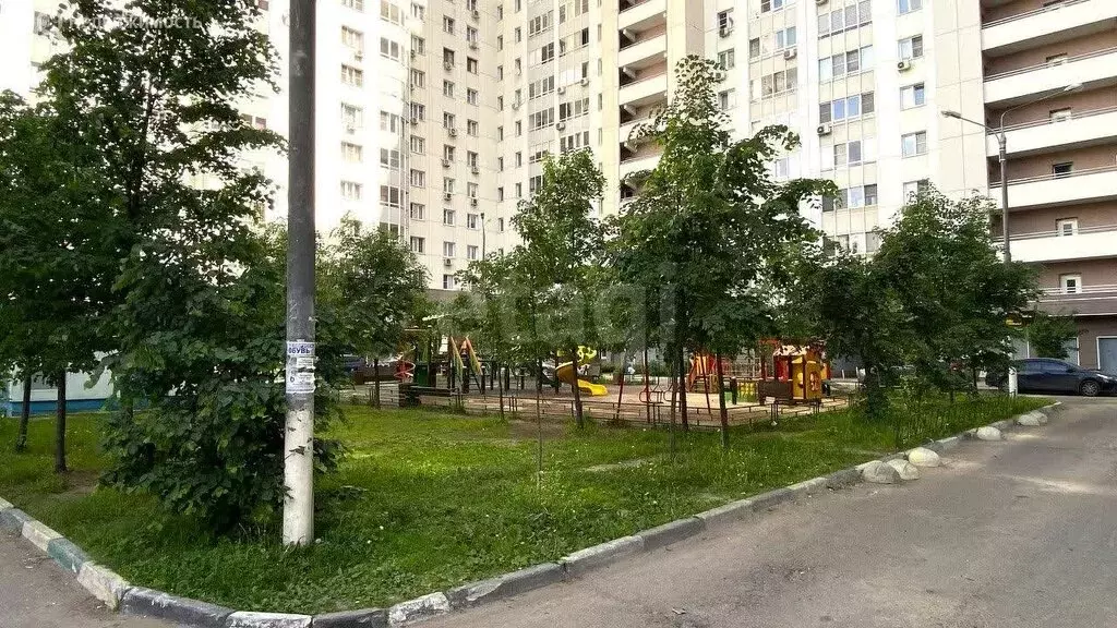 3-комнатная квартира: Красногорск, Заводская улица, 18к2 (96 м) - Фото 0