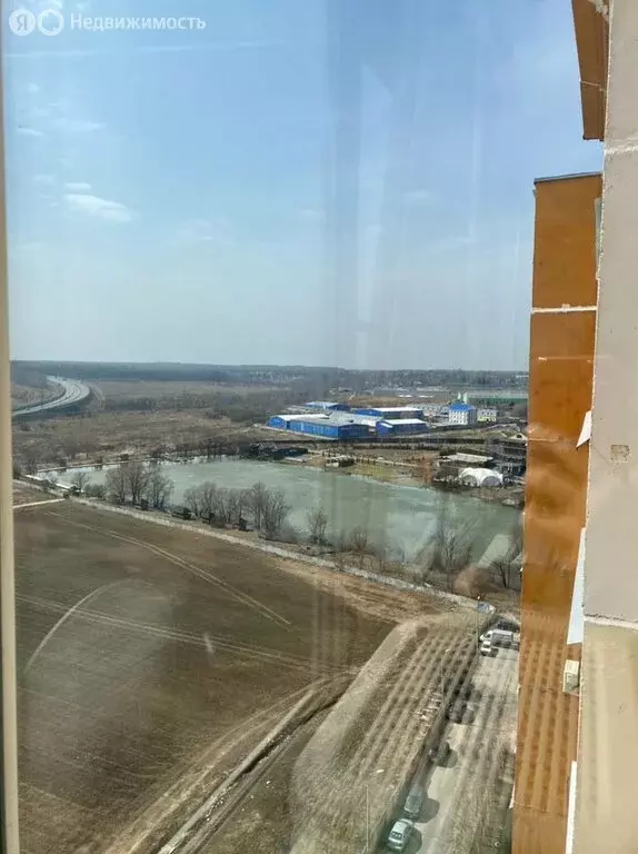3-комнатная квартира: посёлок городского типа ВНИИССОК, Рябиновая ... - Фото 0