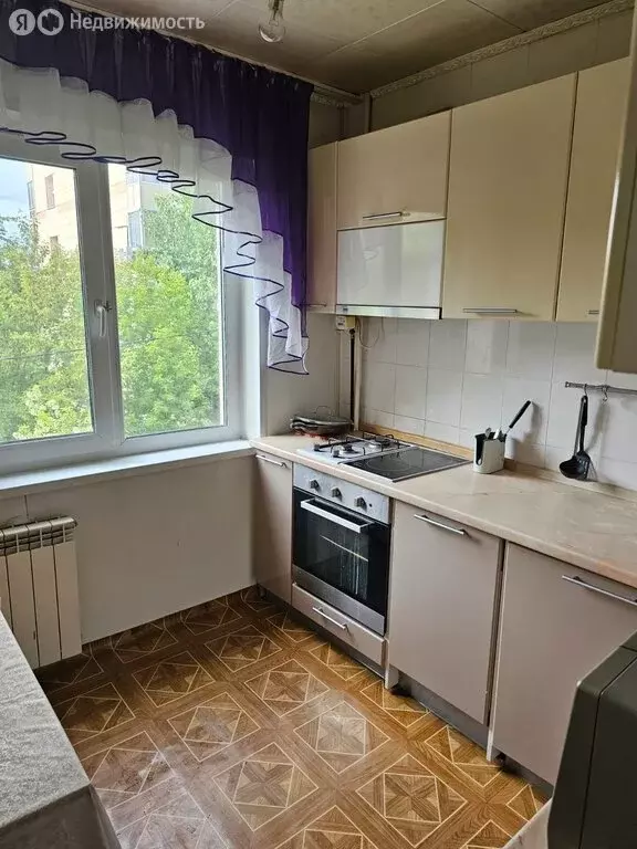 3-комнатная квартира: Красноярск, Паровозная улица, 5 (58.9 м) - Фото 0