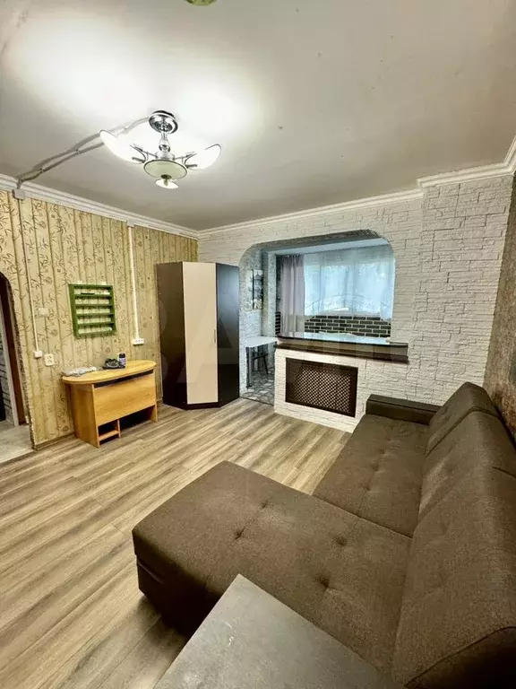 1-к. квартира, 40 м, 1/9 эт. - Фото 1