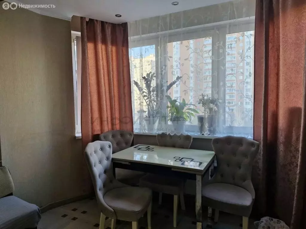 2-комнатная квартира: Московский, улица Бианки, 4к2 (58 м) - Фото 1