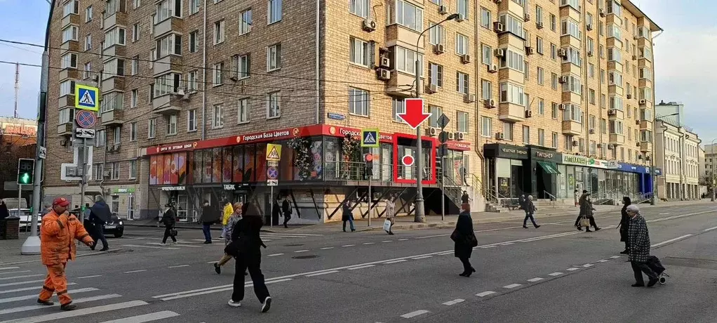 Продажа Торгового Помещения у метро - 30,2 м - Фото 1