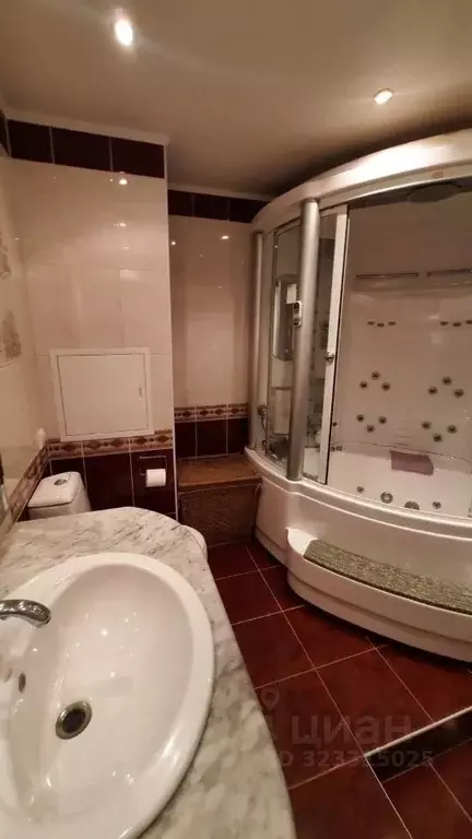 3-к кв. Москва ул. Академика Анохина, 5К2 (100.0 м) - Фото 1