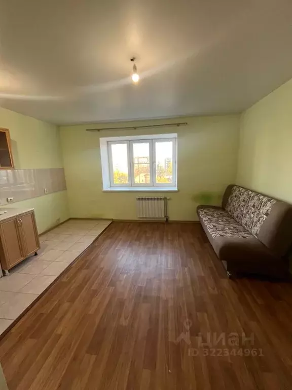 Студия Омская область, Омск ул. Малиновского, 18к2 (28.3 м) - Фото 1
