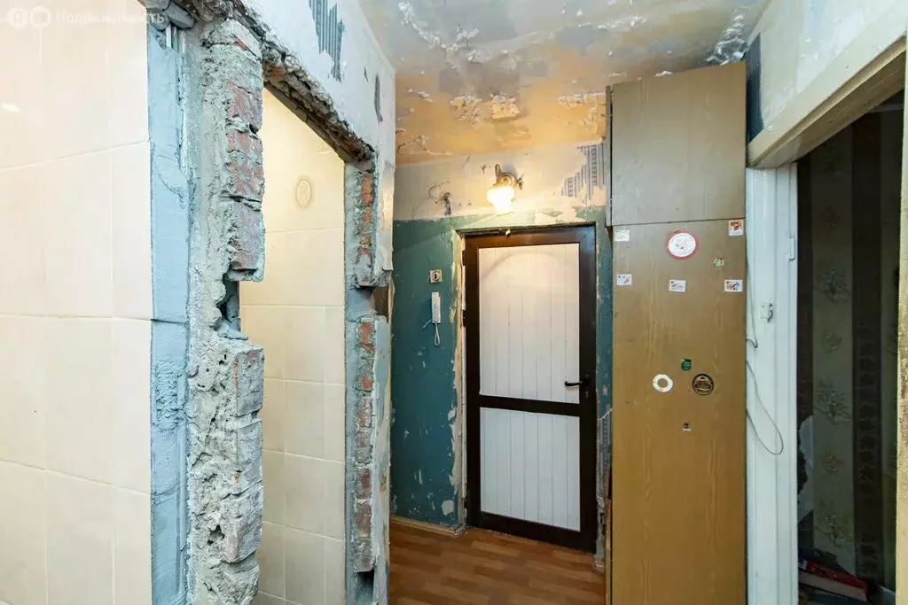 1-комнатная квартира: Тюмень, улица Мельникайте, 48 (27.4 м) - Фото 1