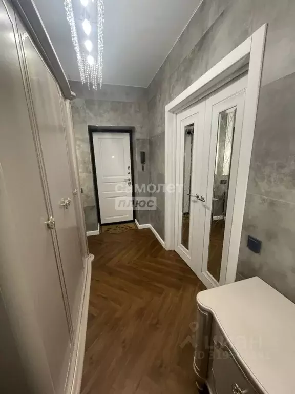2-к кв. Омская область, Омск просп. Карла Маркса, 22 (58.5 м) - Фото 1