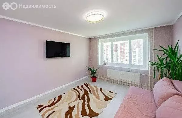 3-комнатная квартира: Тюмень, улица Константина Посьета, 5 (93 м) - Фото 1