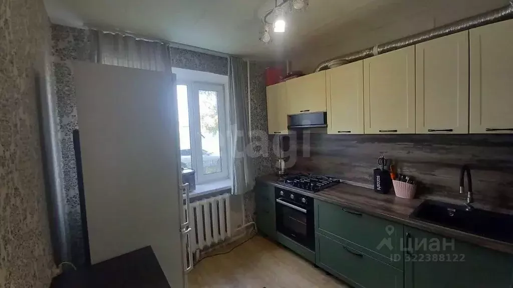 2-к кв. Ямало-Ненецкий АО, Новый Уренгой Сибирская ул., 63 (53.0 м) - Фото 1