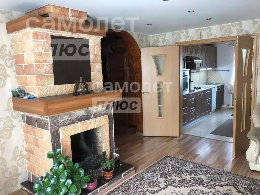 Дом в Курганская область, Кетовский муниципальный округ, с. Лесниково ... - Фото 1