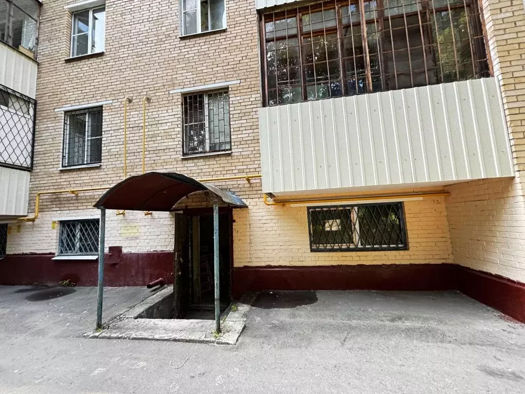 Помещение свободного назначения в Москва ул. Бориса Галушкина, 18 (149 ... - Фото 1