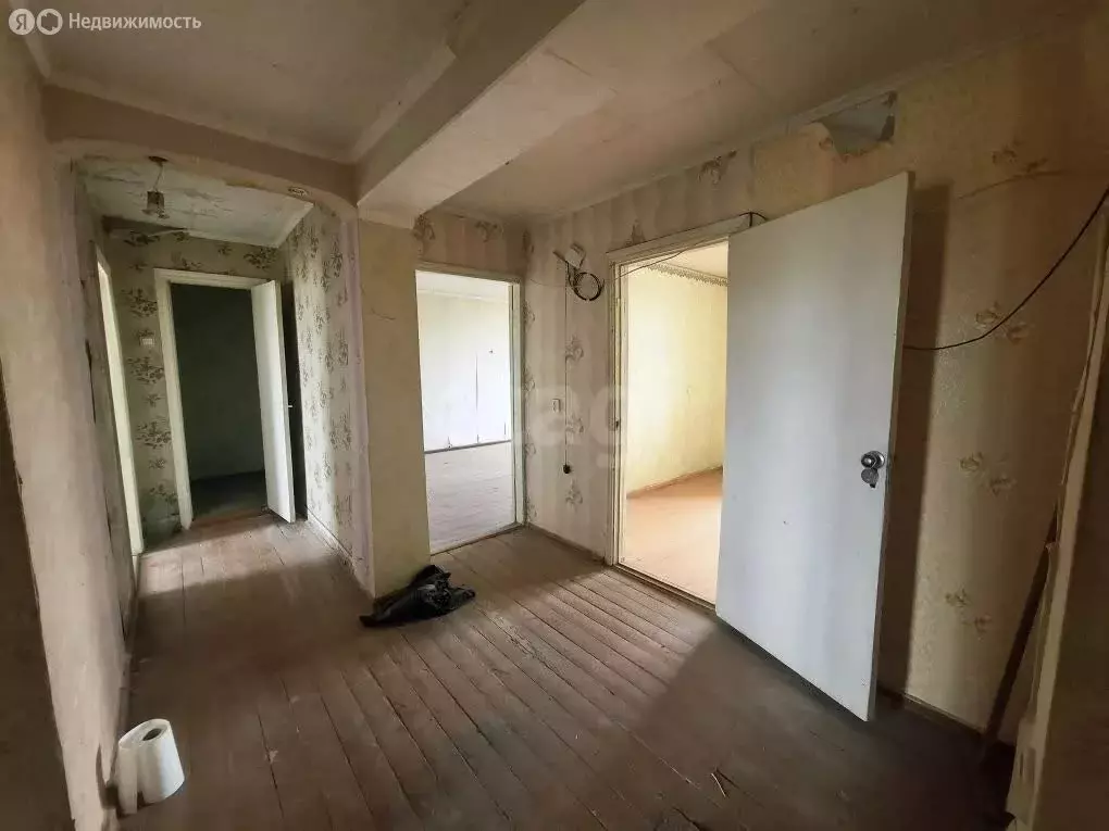 3-комнатная квартира: Саки, улица Кузнецова, 18А (78 м) - Фото 1