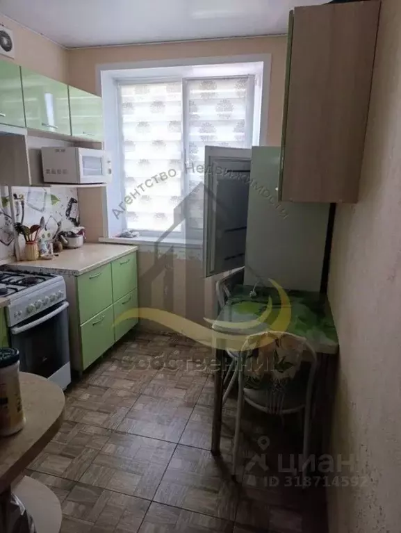 2-к кв. Белгородская область, Старый Оскол Парковый мкр, 14 (47.0 м) - Фото 0