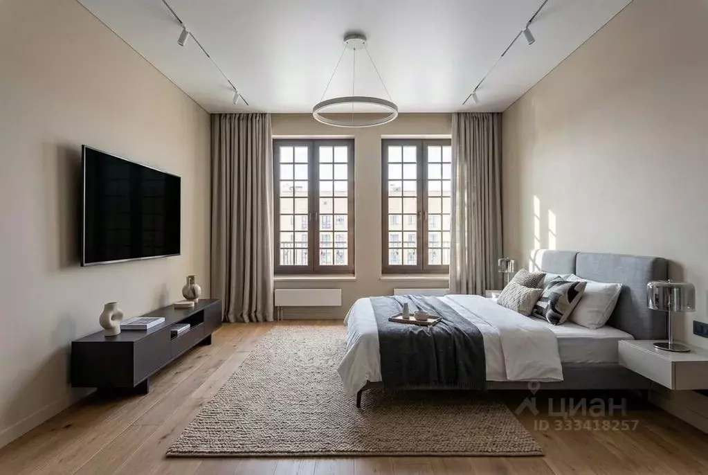 4-к кв. Москва ул. Ефремова, 19к3 (189.0 м) - Фото 1
