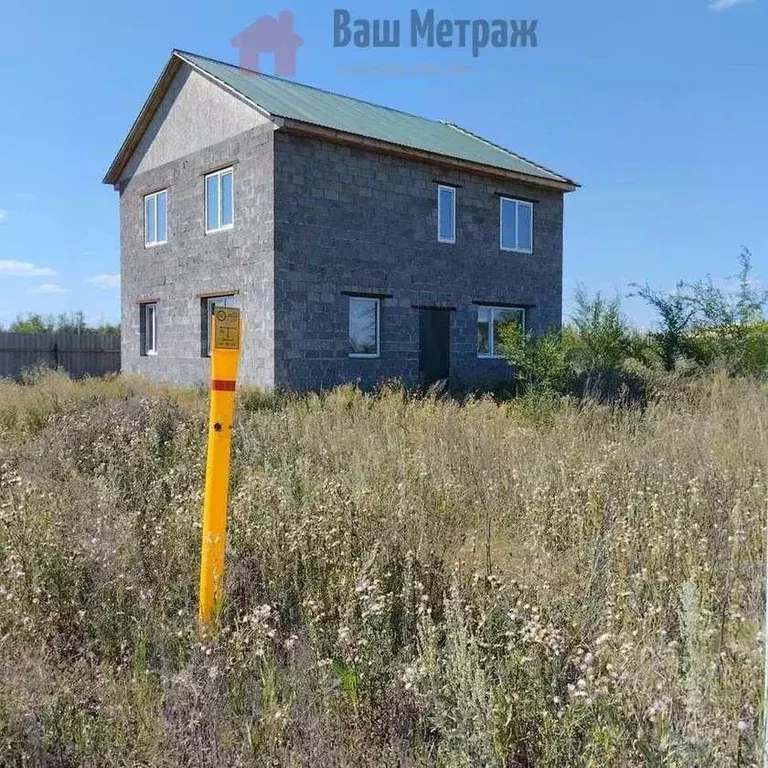 Дом в Оренбургская область, Бузулукский район, Новоалександровский ... - Фото 1
