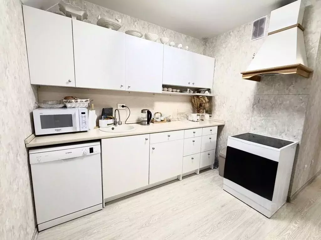 2-к кв. Краснодарский край, Геленджик Туристическая ул., 3Д (52.8 м) - Фото 1