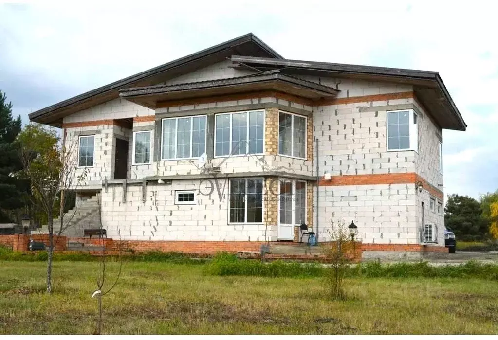 Коттедж в Белгородская область, Старый Оскол пер. Липовый (269 м) - Фото 1