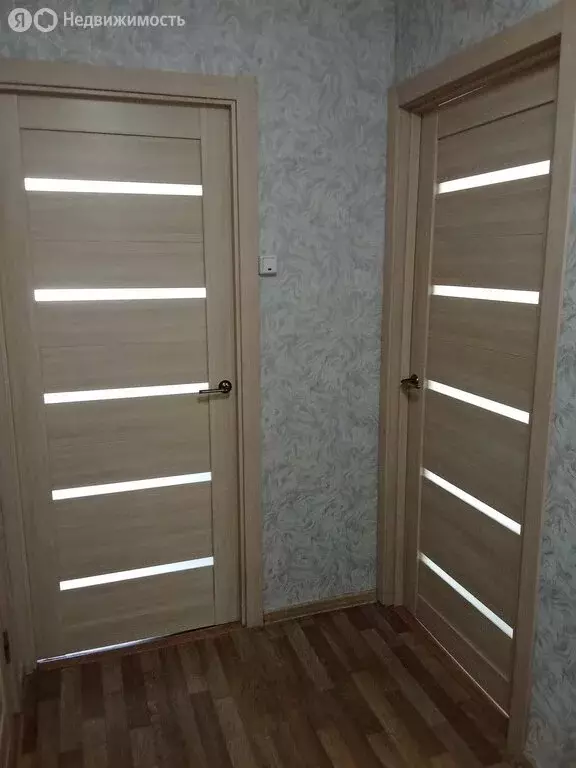 3-комнатная квартира: Киров, улица Воровского, 143 (67.4 м) - Фото 0