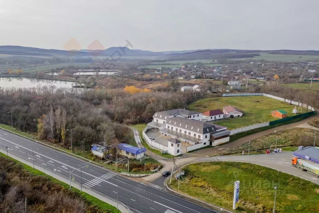 Помещение свободного назначения в Краснодарский край, Северская ст-ца ... - Фото 0