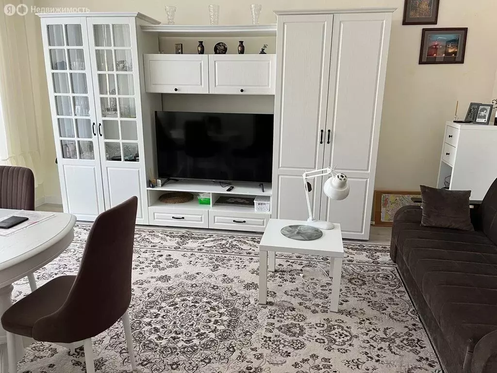 2-комнатная квартира: Великий Новгород, Большая Санкт-Петербургская ... - Фото 1