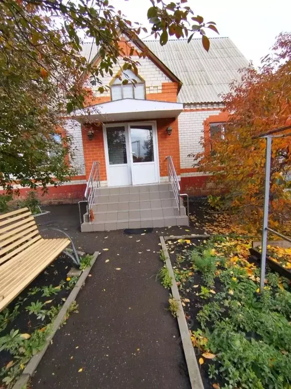 Дом в Мордовия, Саранск ул. Патриарха Никона, 11 (250 м) - Фото 1