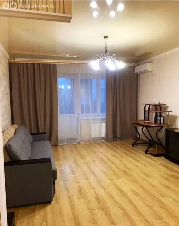 3-комнатная квартира: Астрахань, улица Куликова, 62 (83.6 м) - Фото 2