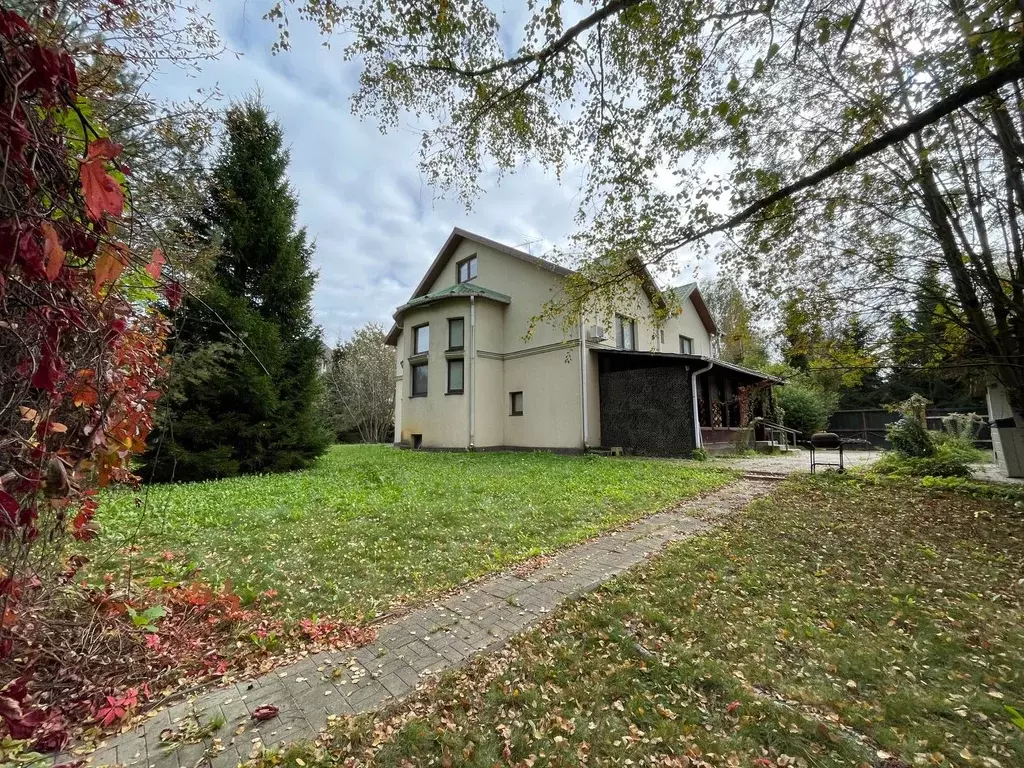 Участок в Московская область, Одинцовский городской округ, д. ... - Фото 1