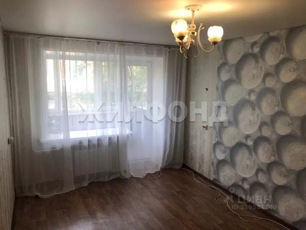 2-к кв. Хакасия, Абакан ул. Чертыгашева, 104А (38.5 м) - Фото 1