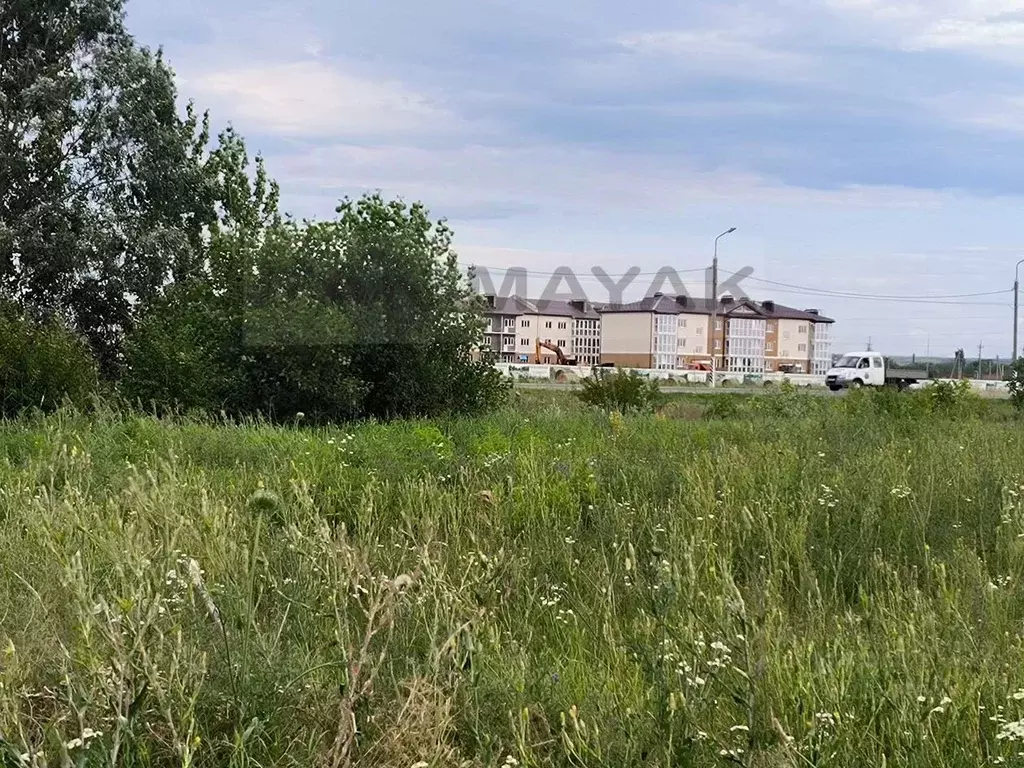Участок в Адыгея, Майкоп городской округ, пос. Северный ул. ... - Фото 1
