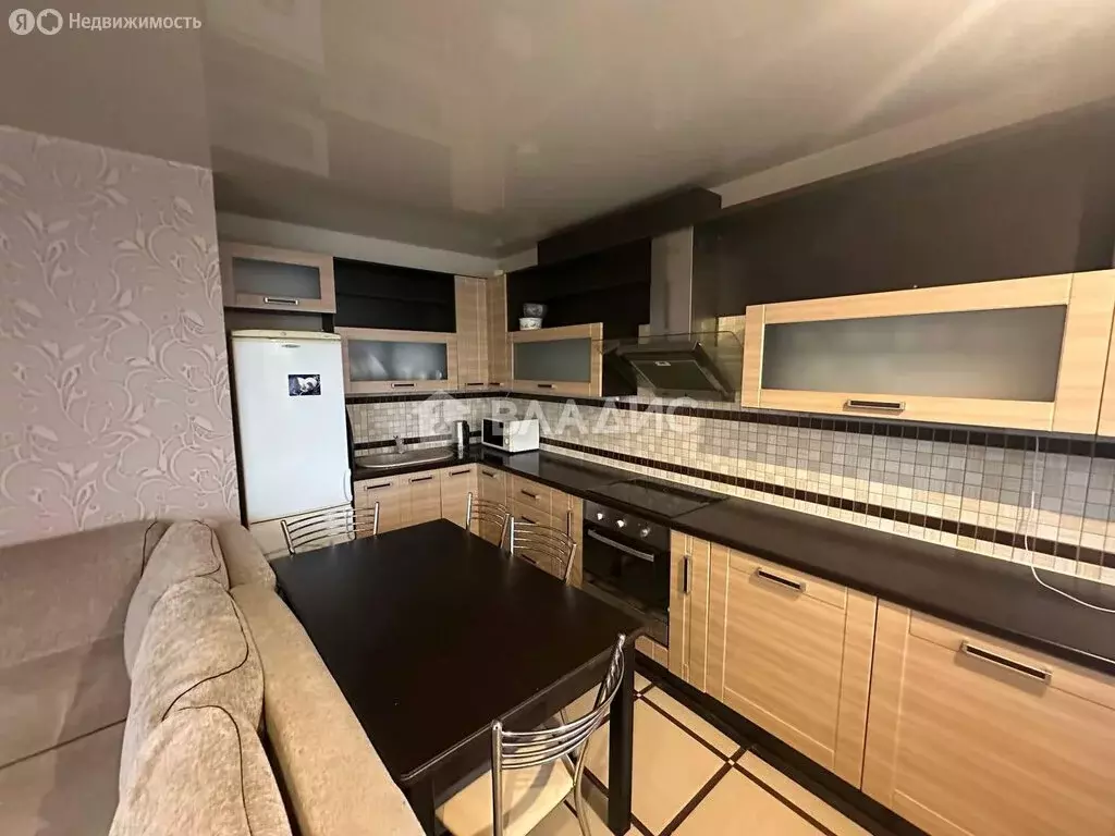 3-комнатная квартира: Петрозаводск, улица Чапаева, 43 (70 м) - Фото 2