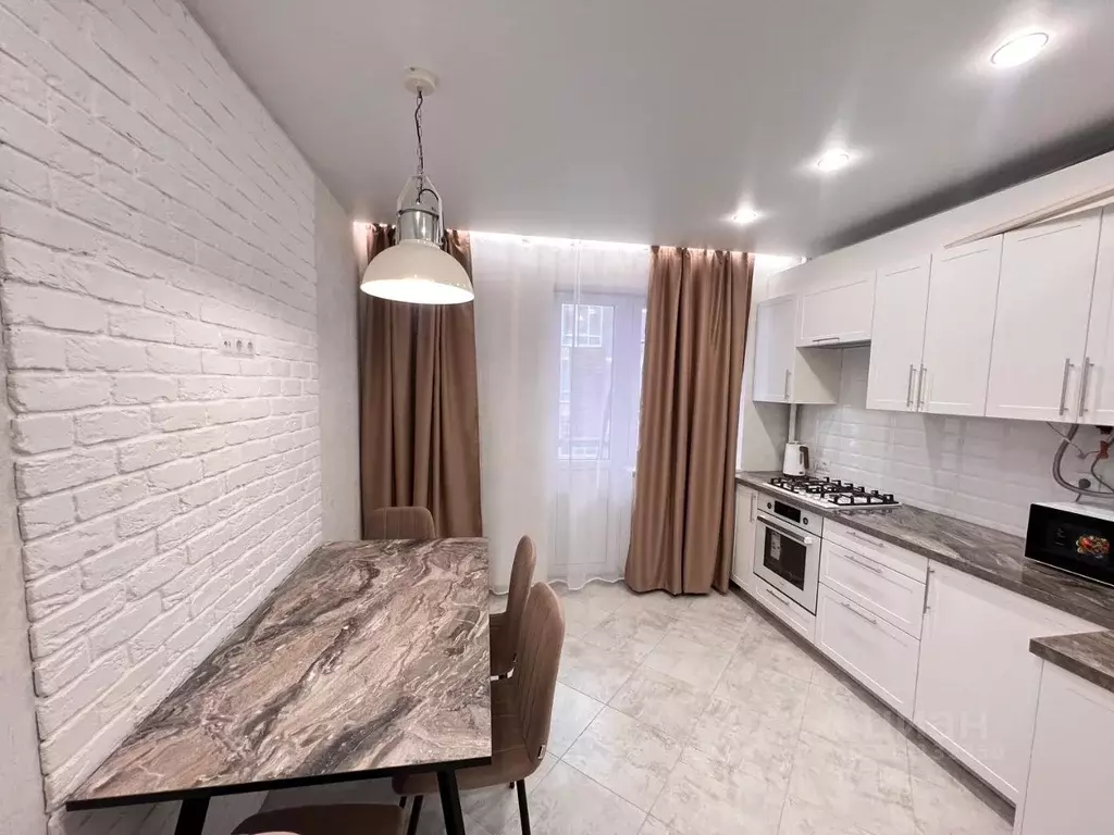 2-к кв. Адыгея, Тахтамукайский район, Яблоновский пгт Шоссейная ул., ... - Фото 2