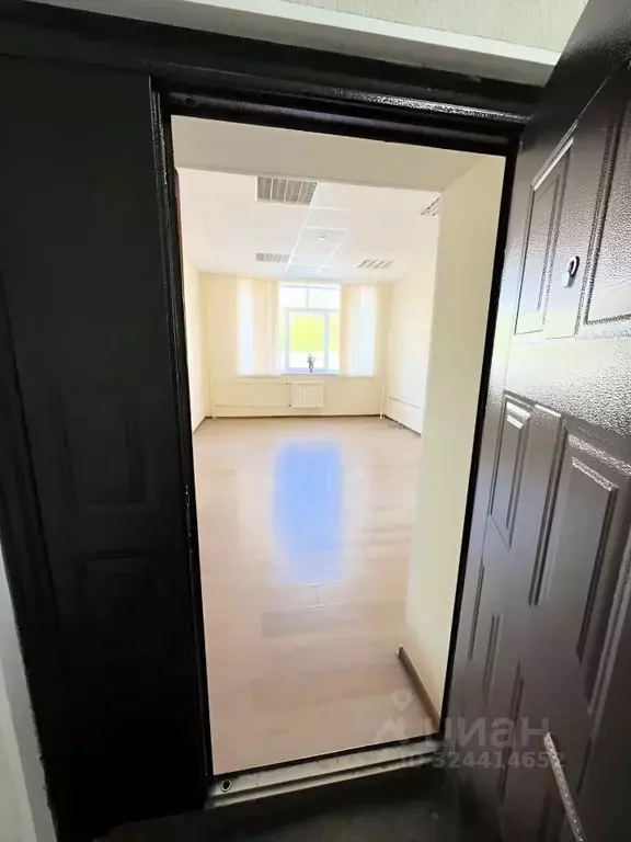 Офис в Свердловская область, Екатеринбург ул. Машиностроителей, 29 (57 ... - Фото 1