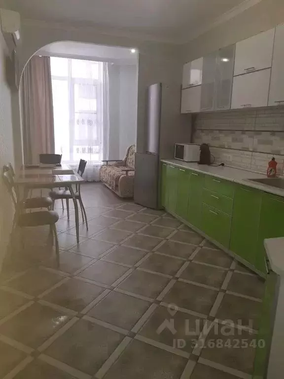 1-к кв. Краснодарский край, Геленджик ул. Суворова, 29 (55.0 м) - Фото 1