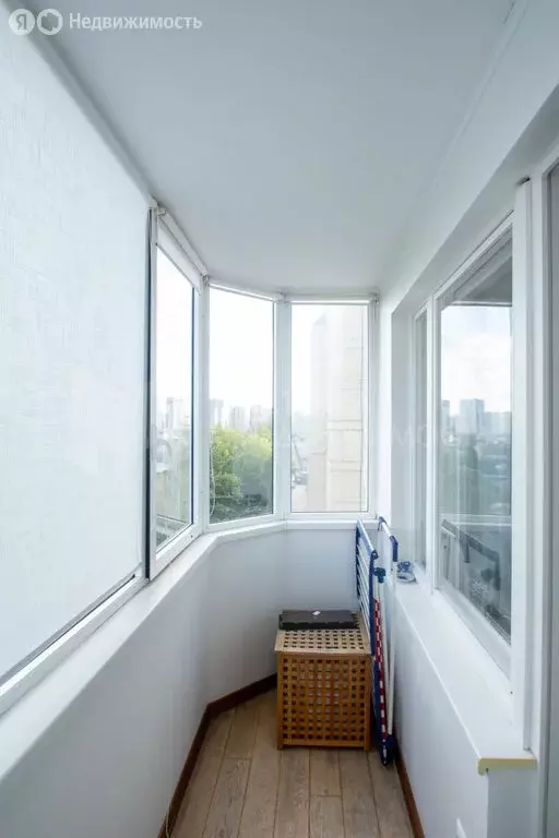 2-комнатная квартира: Тюмень, улица 9 Января, 162 (55 м) - Фото 1