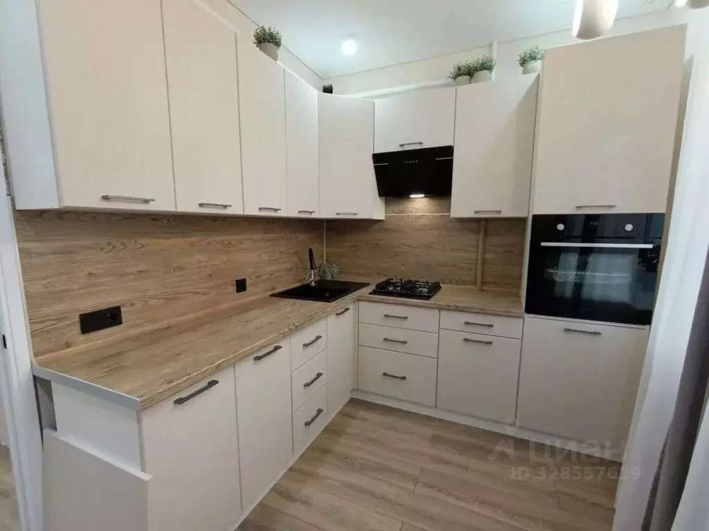 1-к кв. Краснодарский край, Ейск Октябрьская ул., 2 (42.0 м) - Фото 1