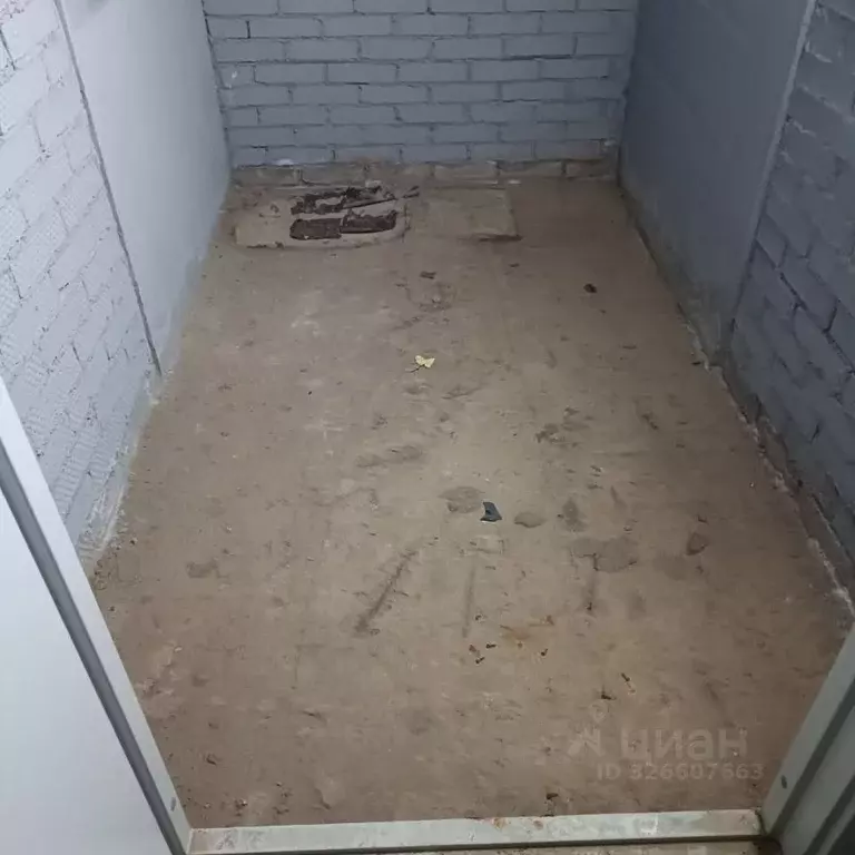 Гараж в Санкт-Петербург ул. Среднерогатская, 14к1 (4 м) - Фото 1