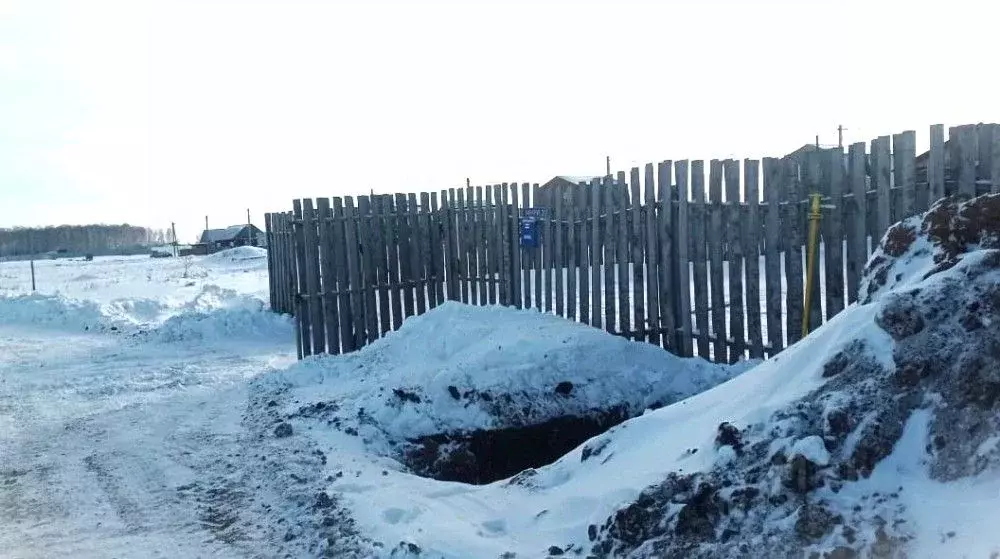 Участок в Омская область, Омский район, с. Ребровка ул. Мира (10.0 ... - Фото 0