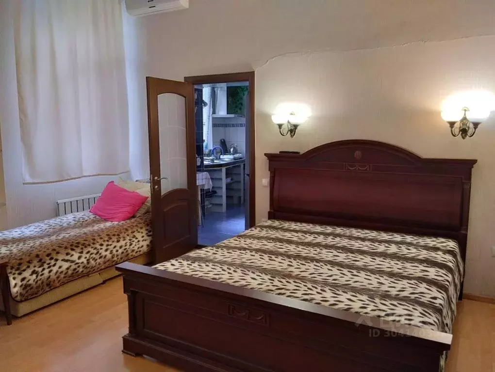 3-к кв. Крым, Ялта ул. Боткинская, 17 (89.0 м) - Фото 0