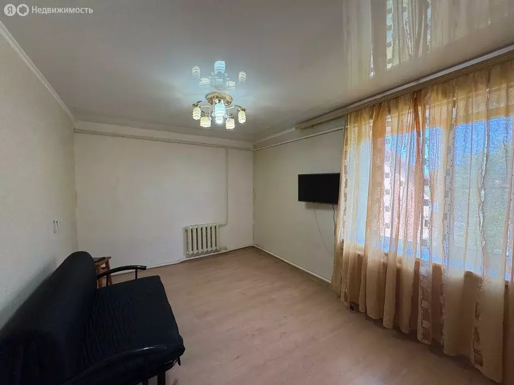 2-комнатная квартира: Новокубанск, Первомайская улица, 33А (44 м) - Фото 0
