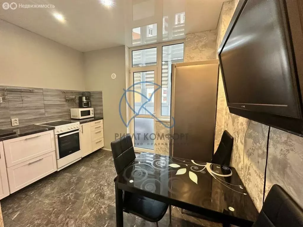 1-комнатная квартира: Калининград, улица Олега Кошевого, 34 (35.5 м) - Фото 1