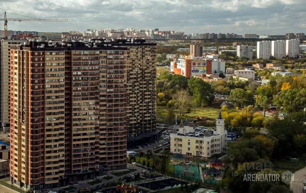 3-к кв. Московская область, Красногорск ул. Молодежная, 4 (60.1 м) - Фото 0