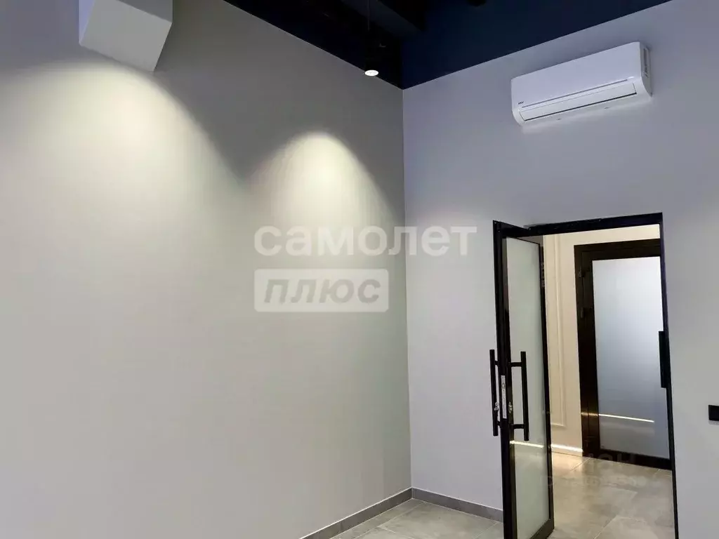 Офис в Татарстан, Казань ул. Татарстан, 20 (21 м) - Фото 2