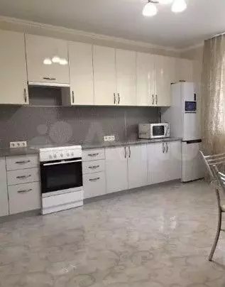 2-к. квартира, 80 м, 2/22 эт. - Фото 0