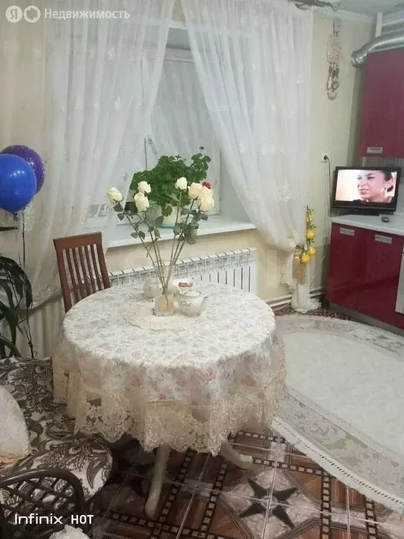 2-комнатная квартира: Альметьевск, улица Чапаева, 4А (70 м) - Фото 1